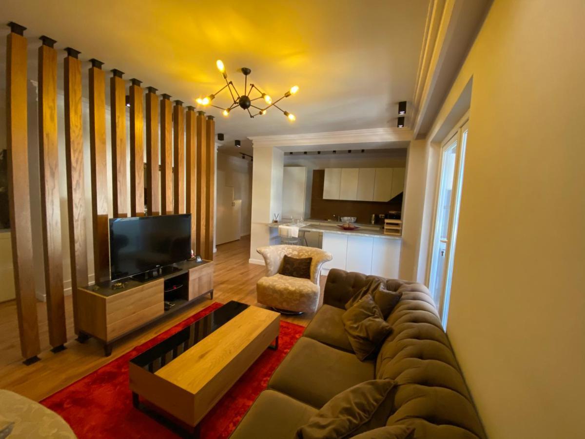 Mel'S Place Tirana Kültér fotó