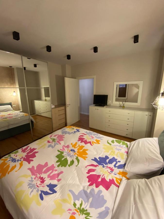 Mel'S Place Tirana Kültér fotó