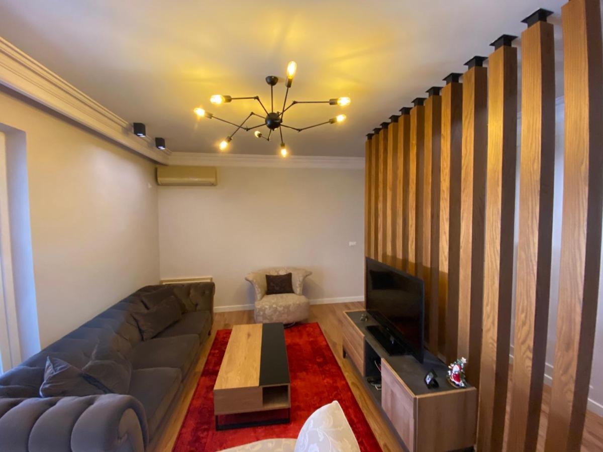 Mel'S Place Tirana Kültér fotó
